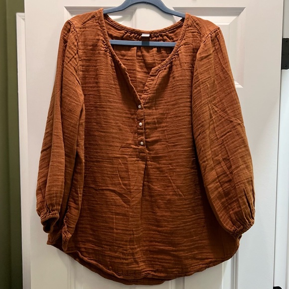 3/$19 Old Navy Split-Neck gauze long sleeve Blouse tunic top - Picture 3 of 16